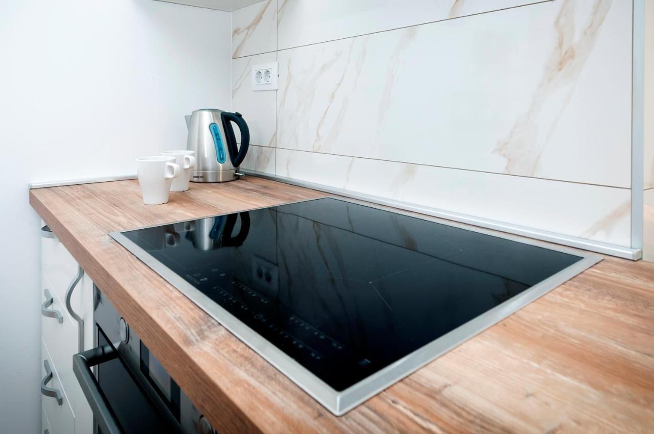 Otto Apartment With Sea View And Parking Rovinj Kültér fotó